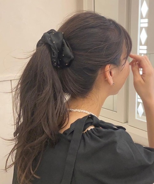 flower(フラワー)の「タイニードットシュシュ(シュシュ・レディース・アイボリー/ブラック・FREE)」の7枚目の写真