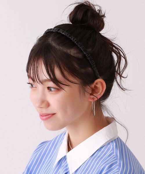 repipi armario（レピピ アルマリオ）の「ギャザーカチューシャ（カチューシャ・キッズ・ブラウン/ベージュ/ブラック・FREE）」の3枚目の写真