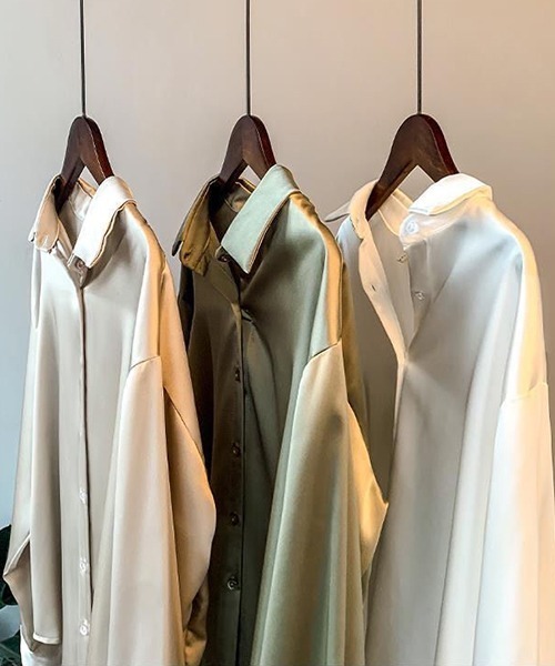 gossip!ロサンゼルス(ゴシップロサンゼルス)の「YUGA サテン 長袖シャツ(シャツ/ブラウス・レディース・ホワイト/ベージュ/ブラック/グリーン・L/M)」の10枚目の写真