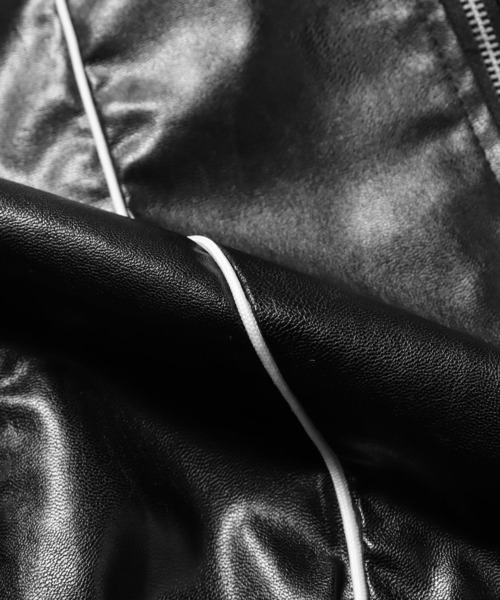 Theater code（シアターコード）の「▲piping design leather jacket/パイピングデザイン フェイクレザー ジャケット ブルゾン（ライダースジャケット・メンズ・クリーム/ブラック・XL/L）」の13枚目の写真