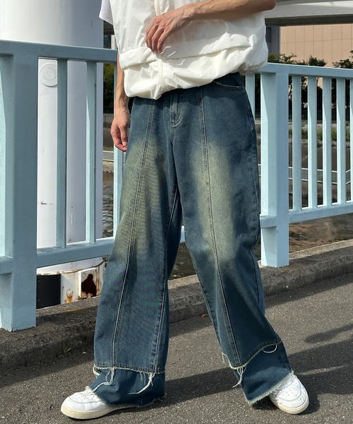 Perushu(ペルーシュ)の「フリンジカットオフセミフレアデニムパンツ(デニムパンツ・メンズ・ブラック/インディゴブルー・SMALL/LARGE/MEDIUM)」の20枚目の写真