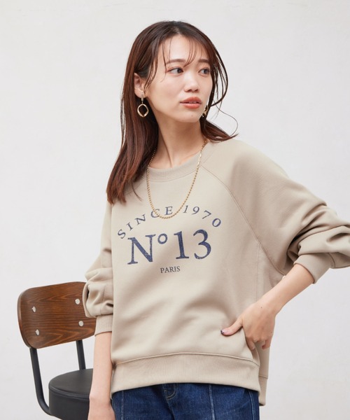 Chez toi（シェトワ）の「軽量ボンディンググリッターロゴプルオーバー（Tシャツ/カットソー・レディース・アイボリー/グレイッシュベージュ/ブラック・FREE）」の15枚目の写真