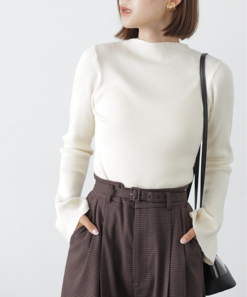 FREE'S MART（フリーズマート）の「◆［洗える］マシンウォッシャブルハイネックニット（ニット/セーター・レディース・オフホワイト/ブラウン/ブラック/グリーン/ホワイト系その他/ライトブルー/オレンジ・FREE）」の2枚目の写真