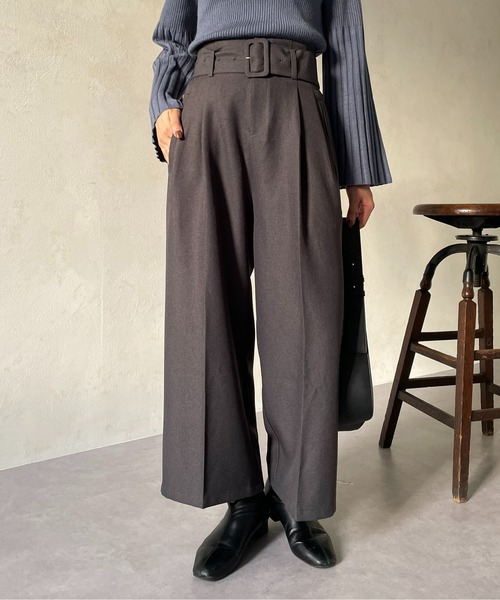 Thevon（ゼボン）の「ベルト付き起毛ハイウエストタックパンツ（スラックス・レディース・チャコールグレー/ブラック/カーキ/グレイッシュベージュ・FREE）」の15枚目の写真