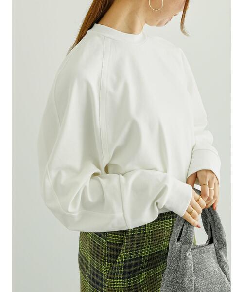 Te chichi(テチチ)の「ボリュームスリーブギャザープルオーバー(Tシャツ/カットソー・レディース・オフホワイト/ブラック/グレー・F)」の6枚目の写真