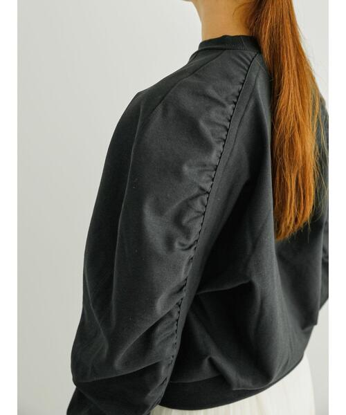 Te chichi(テチチ)の「ボリュームスリーブギャザープルオーバー(Tシャツ/カットソー・レディース・オフホワイト/ブラック/グレー・F)」の15枚目の写真