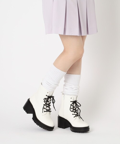 cs T&P(シーエスティーアンドピー)の「厚底レースアップブーツ(ブーツ・レディース・ホワイト/ブラック・S/M/L/LL)」の14枚目の写真
