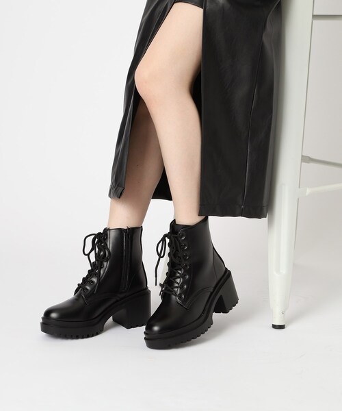 cs T&P(シーエスティーアンドピー)の「厚底レースアップブーツ(ブーツ・レディース・ホワイト/ブラック・S/M/L/LL)」の19枚目の写真