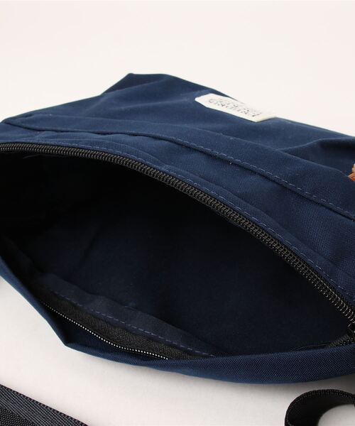 FREDRIK PACKERS（フレドリックパッカーズ）の「FREDRIK PACKERS / フレドリックパッカーズ / 500D FUNNY PACK（ショルダーバッグ・レディース・ブラック/レオパード/ベージュ/ネイビー/チャコールグレー・ONESIZE）」の21枚目の写真