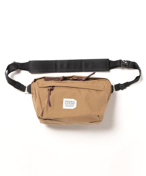 FREDRIK PACKERS（フレドリックパッカーズ）の「FREDRIK PACKERS / フレドリックパッカーズ / 500D FUNNY PACK（ショルダーバッグ・レディース・ブラック/レオパード/ベージュ/ネイビー/チャコールグレー・ONESIZE）」の17枚目の写真