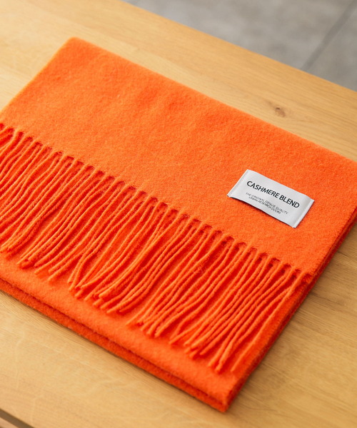 URBAN RESEARCH DOORS（アーバンリサーチドアーズ）の「カシミヤブレンド マフラー（マフラー・メンズ・ブラック/モカ/オレンジ/グリーン・-）」の4枚目の写真
