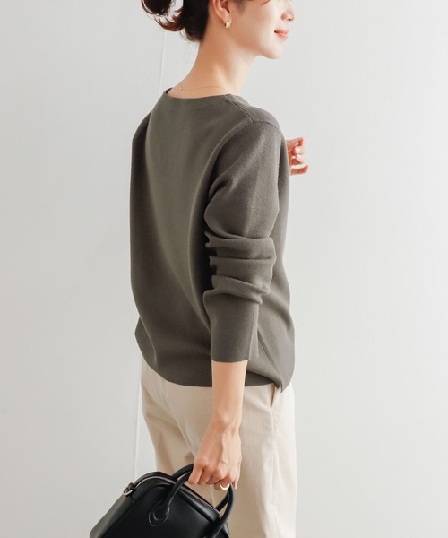 URBAN RESEARCH DOORS(アーバンリサーチドアーズ)の「ミラノリブボートネックプルオーバー(ニット/セーター・レディース・モカ/ネイビー/アイボリー・MEDIUM)」の20枚目の写真