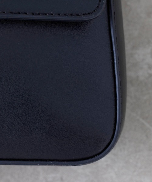 EFOLE（エフォル）の「Mini ribbon flap shoulderbag / ミニリボン フラップ ショルダー バッグ（ショルダーバッグ・レディース・オフホワイト/イエロー/ブラック・FREE）」の11枚目の写真