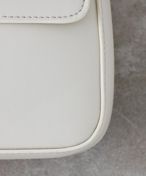 EFOLE（エフォル）の「Mini ribbon flap shoulderbag / ミニリボン フラップ ショルダー バッグ（ショルダーバッグ・レディース・オフホワイト/イエロー/ブラック・FREE）」の12枚目の写真