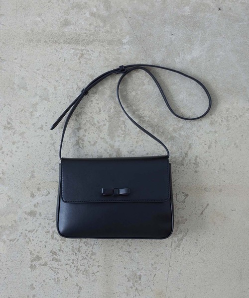 EFOLE（エフォル）の「Mini ribbon flap shoulderbag / ミニリボン フラップ ショルダー バッグ（ショルダーバッグ・レディース・オフホワイト/イエロー/ブラック・FREE）」の19枚目の写真