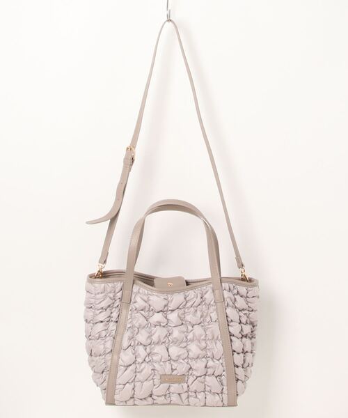 LA BAGAGERIE（ラバガジェリー）の「ポップコーンキルト2WAYトート Mサイズ（トートバッグ・レディース・ブラック/ライトグリーン/グレイッシュベージュ/ダークグレー・FREE）」の4枚目の写真