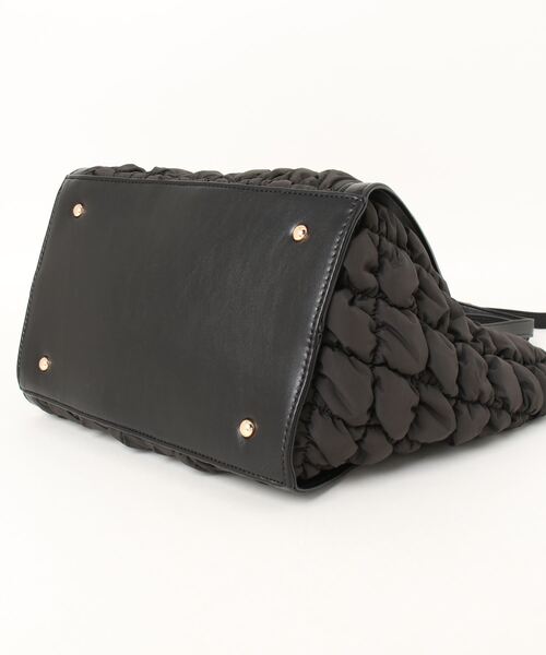 LA BAGAGERIE（ラバガジェリー）の「ポップコーンキルト2WAYトート Mサイズ（トートバッグ・レディース・ブラック/ライトグリーン/グレイッシュベージュ/ダークグレー・FREE）」の6枚目の写真