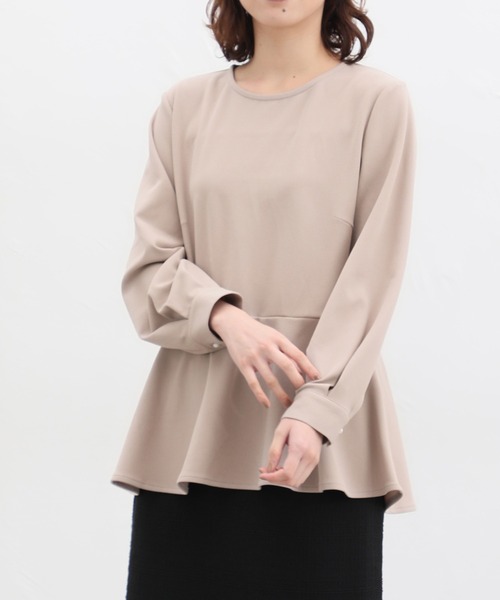 Honeys（ハニーズ）の「ペプラムトップス（Tシャツ/カットソー・レディース・ネイビー/ブラック/グレイッシュベージュ/ベージュ・L/LL/M/3L/S）」の16枚目の写真