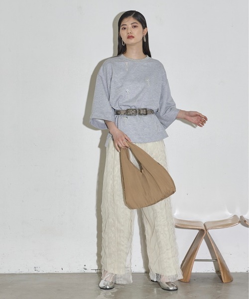 THE YOn(ザヨン)の「フリルチュールレイヤードイージーパンツ(その他パンツ・レディース・ブラック/アイボリー・FREE)」の5枚目の写真