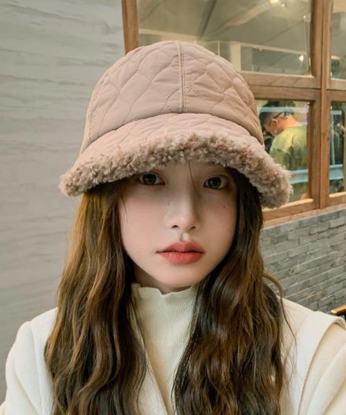 STYLEBLOCK（スタイルブロック）の「キルティング×ボアデザインキャップ（キャップ・レディース・カーキ/ブラウン/ブラック/ベージュ・FREE）」の4枚目の写真