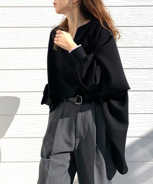 Q(キュー)の「キーネックパイピングブラウス(シャツ/ブラウス・レディース・ホワイト/ブラック・MEDIUM)」の11枚目の写真