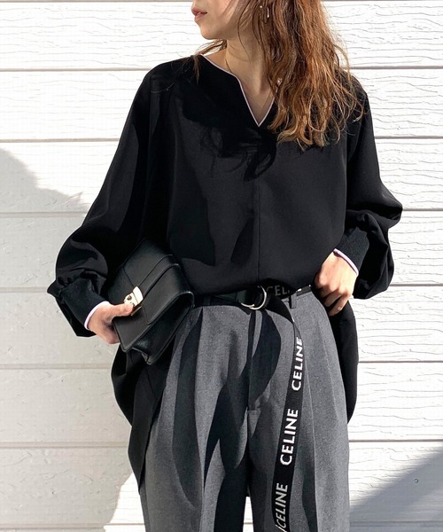 Q(キュー)の「キーネックパイピングブラウス(シャツ/ブラウス・レディース・ホワイト/ブラック・MEDIUM)」の9枚目の写真