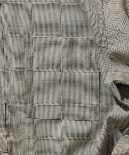 BEAMS PLUS（ビームスプラス）の「BEAMS PLUS / ウール ポリエステル メッシュ バンドカラー プルオーバー シャツ（シャツ/ブラウス・メンズ・オフホワイト/グリーン/サックスブルー・XL/L/M/S）」の13枚目の写真