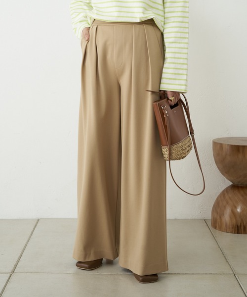 SHENERY（シーナリー）の「タックワイドパンツ（その他パンツ・レディース・チャコールグレー/ベージュ/ブラック/ライトグレー・36/38/34）」の7枚目の写真