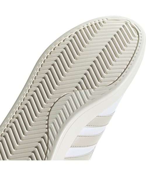 adidas(アディダス)の「《adidas》GRANDCOURT2.0M(スニーカー・メンズ・ホワイト系その他/ホワイト×ブラック/ホワイト×グリーン/ブラック×ホワイト/ブラック×ブラック・25.5cm/28.0cm/27.0cm/26.0cm/27.5cm/26.5cm/29.0cm/30.0cm/28.5cm)」の11枚目の写真