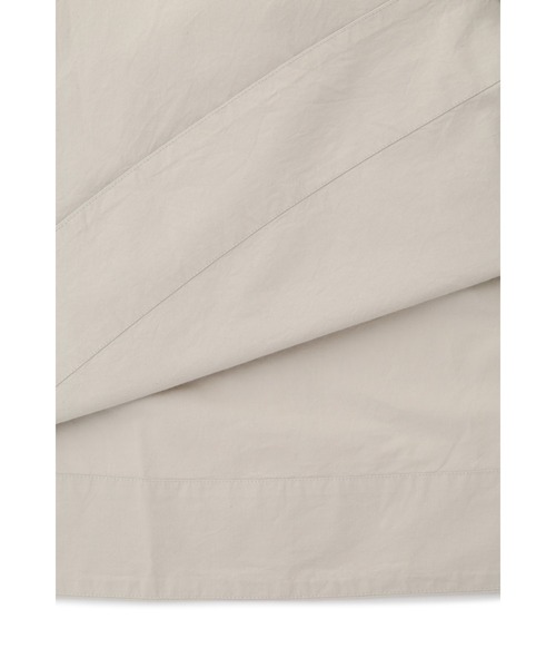MHL.(エムエイチエル)の「ORGANIC COTTON PLAINWEAVE(ワンピース・レディース・オフホワイト/ダークブルー・2/1)」の5枚目の写真