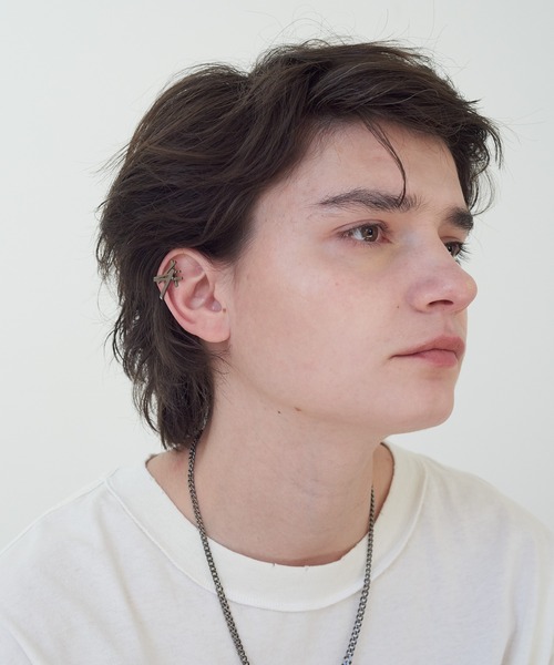 and cloud(アンドクラウド)の「Overlap Upside Cuff(イヤーカフ・レディース・シルバー/ブラック・FREE)」の9枚目の写真
