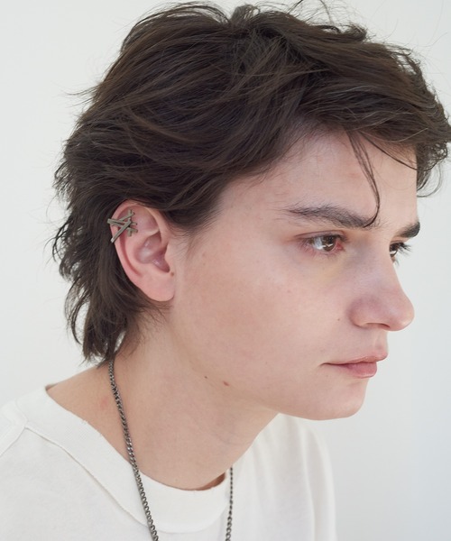 and cloud(アンドクラウド)の「Overlap Upside Cuff(イヤーカフ・レディース・シルバー/ブラック・FREE)」の10枚目の写真