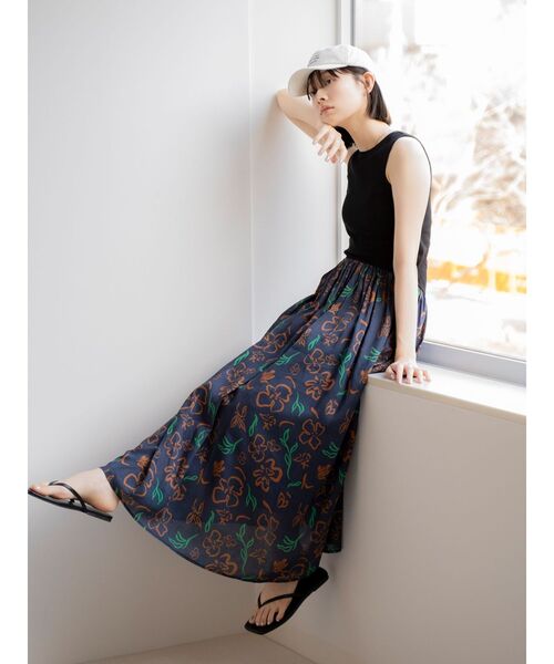 Ungrid(アングリッド)の「スクエアトゥフェイクレザーサンダル(サンダル・レディース・シルバー/ブラック/オフホワイト・S/M/L)」の17枚目の写真