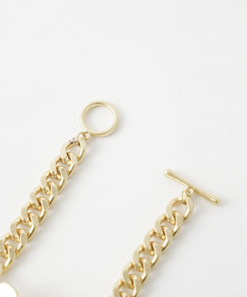 スパイラルガールのブレスレットです。 X-girl（エックスガール）の「STAR LOGO BRACELET（ブレスレット
