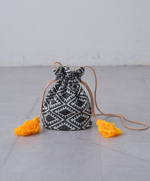CIAOPANIC TYPY(チャオパニックティピー)の「【india】タッセル付きジャガード巾着(ハンドバッグ・レディース・サックスブルー/ピンク/イエロー/オレンジ・ONE SIZE)」の22枚目の写真