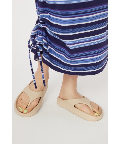 RODEO CROWNS WIDE BOWL（ロデオクラウンズワイドボウル）の「RELAX SANDALS（サンダル・レディース・ライトベージュ/ブラック・LARGE/MEDIUM）」の11枚目の写真