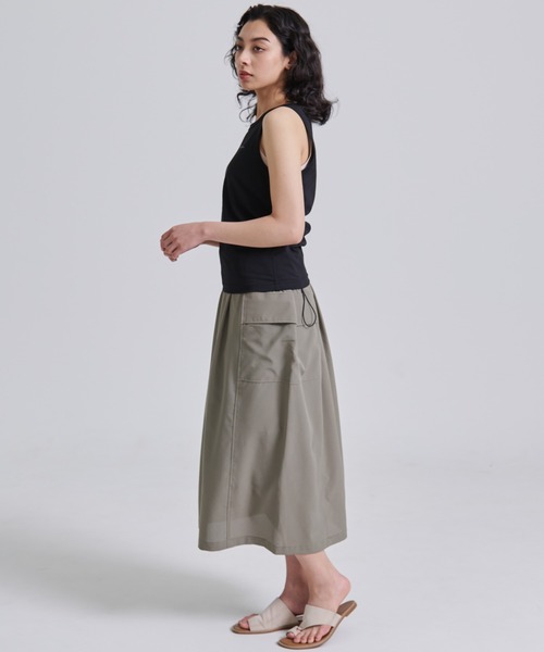 Eddie Bauer(エディーバウアー)の「プレーティング天竺 タンクトップ(タンクトップ・レディース・ライトグリーン/ダークオレンジ/ブラック・XL/L/M/S)」の11枚目の写真