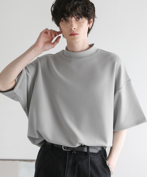 ASTRONOMY(アストロノミー)の「オーバーサイズ半袖ポンチ/フェイクスウェードモックネックTシャツ(Tシャツ/カットソー・メンズ・チャコール/ホワイト/グレー/ブラック/ワイン/ベージュ系/グレー系/ホワイト系/ブラック系・S/M/L/XL)」の5枚目の写真