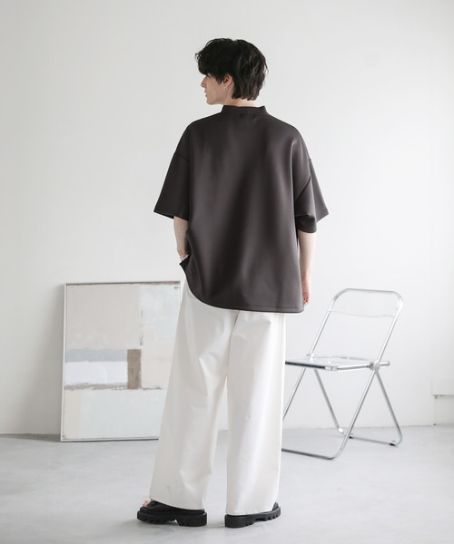 ASTRONOMY(アストロノミー)の「オーバーサイズ半袖ポンチ/フェイクスウェードモックネックTシャツ(Tシャツ/カットソー・メンズ・チャコール/ホワイト/グレー/ブラック/ワイン/ベージュ系/グレー系/ホワイト系/ブラック系・S/M/L/XL)」の16枚目の写真