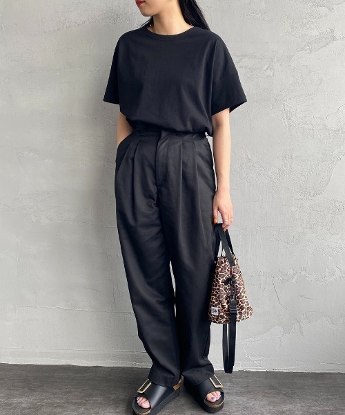 ORCIVAL（オーシバル）の「[ORCIVAL/オーシバル] ワイドシルエット ボートネックTシャツ（Tシャツ/カットソー・レディース・グレイッシュベージュ/レッド/ブルー/ホワイト/ブラック・1）」の11枚目の写真