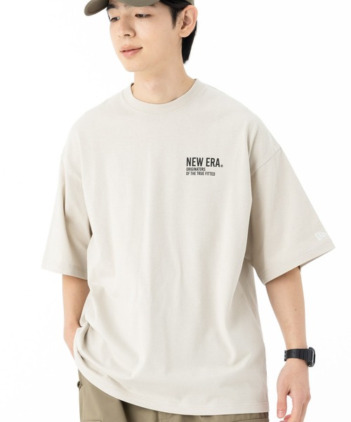 NEW ERA(ニューエラ)の「ニューエラ 半袖Tシャツ ONSPOTZ別注 オーバーサイズ(Tシャツ/カットソー・メンズ・ホワイト/ブラック/ダークグレー/マスタード/オレンジ/ピンク/ストーン/オリーブ・M/L/XL/XXL/S)」の2枚目の写真