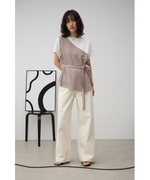 AZUL by moussy(アズールバイマウジー)の「ワンショルダービスチェトップス(Tシャツ/カットソー・レディース・ベージュ/グレー/ダークオレンジ/ブラック・SMALL/MEDIUM)」の7枚目の写真