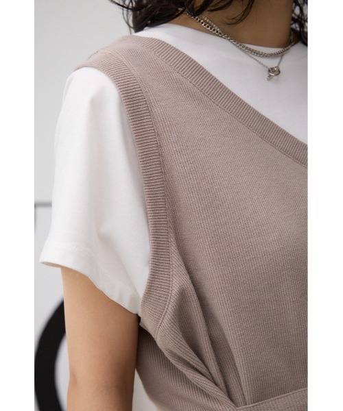 AZUL by moussy(アズールバイマウジー)の「ワンショルダービスチェトップス(Tシャツ/カットソー・レディース・ベージュ/グレー/ダークオレンジ/ブラック・SMALL/MEDIUM)」の14枚目の写真
