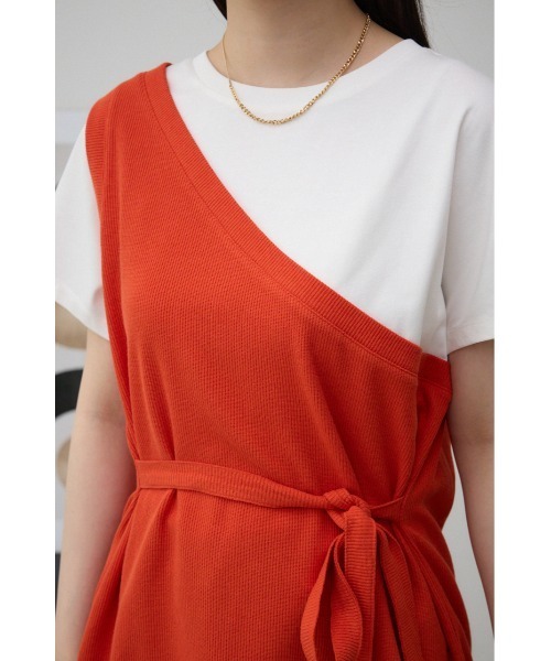 AZUL by moussy(アズールバイマウジー)の「ワンショルダービスチェトップス(Tシャツ/カットソー・レディース・ベージュ/グレー/ダークオレンジ/ブラック・SMALL/MEDIUM)」の21枚目の写真