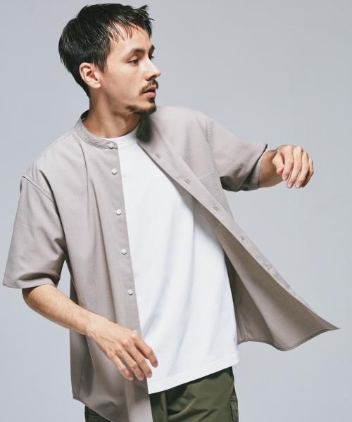 URBAN RESEARCH DOORS(アーバンリサーチドアーズ)の「『一部WEB限定』『UR TECH DRYLUXE』バンドカラーシャツ(シャツ/ブラウス・メンズ・ベージュ系その他/イエロー系その他/ブラック/グレー/ブラウン・SMALL/X-LARGE/LARGE/MEDIUM)」の4枚目の写真