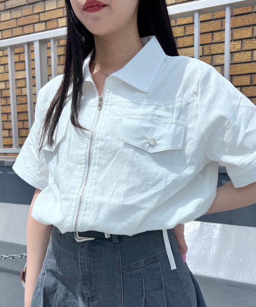 Figments（フィグメンツ）の「クロップトZIP半袖シャツ（シャツ/ブラウス・レディース・ホワイト/ブラック・FREE）」の16枚目の写真