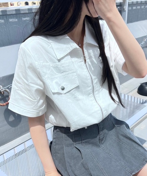 Figments（フィグメンツ）の「クロップトZIP半袖シャツ（シャツ/ブラウス・レディース・ホワイト/ブラック・FREE）」の18枚目の写真