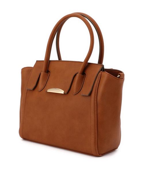 BEAUTY&YOUTH UNITED ARROWS（ビューティーアンドユースユナイテッドアローズ）の「BY∵ フラップメタル2WAYトート3 ◆（トートバッグ・レディース・ブラック/ブラウン/モカ・フリー）」の5枚目の写真