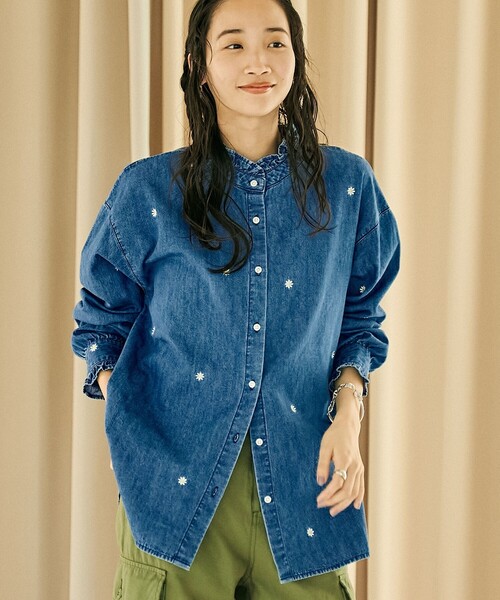 coen(コーエン)の「フラワー刺繍2WAYデニムブラウス(シャツ/ブラウス・レディース・コバルトブルー・L/M)」の20枚目の写真