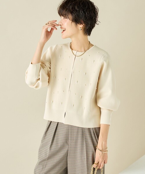 NOLLEY’S（ノーリーズ）の「《手洗い可能》パールビジュー片畦カーディガン（カーディガン/ボレロ・レディース・アイボリー/ブラック/チャコールグレー・38）」の8枚目の写真